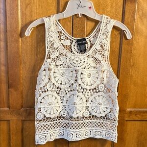Paper Doll Crochet Lace Floral Boho Cream Tank Top. Sz L. Cottagecore